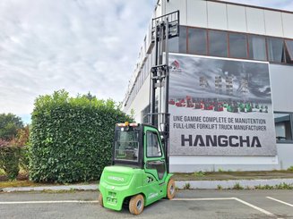 Carretilla contrapesada de 4 ruedas Hangcha XC30i