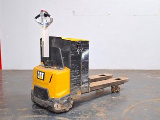 Transpaleta con conductor acompañante Caterpillar NPP20N2E