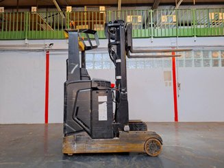 Carretilla retráctil Caterpillar NR16N2