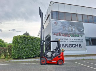 Carretilla contrapesada de 4 ruedas Hangcha XF18G-2