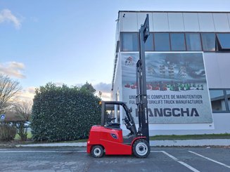 Carretilla contrapesada de 4 ruedas Hangcha AE30