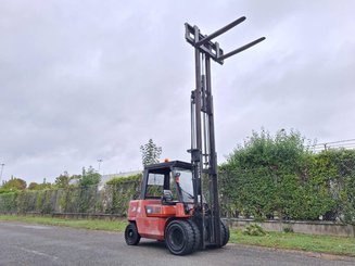 Carretilla contrapesada de 4 ruedas Nissan F04D40Q - 4