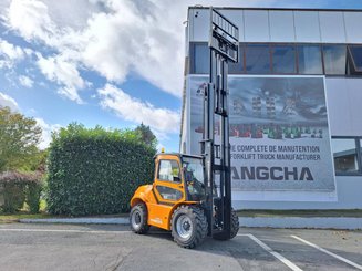 Carretilla todoterreno Hangcha TT30i-4 (CPD30-XY2GC-RT4) 