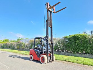 Carretilla contrapesada de 4 ruedas Hangcha XF35G