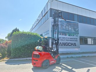 Carretilla contrapesada de 4 ruedas Hangcha CPYD35 - 11