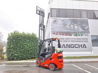 Carretilla contrapesada de 4 ruedas Hangcha XF18G-2