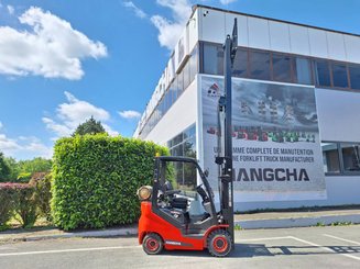 Carretilla contrapesada de 4 ruedas Hangcha XF18G-2