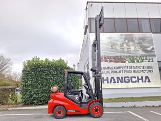 Carretilla contrapesada de 4 ruedas Hangcha XF35G-2