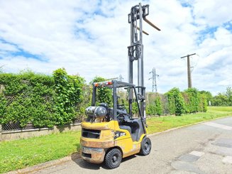 Carretilla contrapesada de 4 ruedas Caterpillar GP20CN - 7