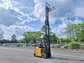 Carretilla contrapesada de 4 ruedas Caterpillar EP25K-PAC