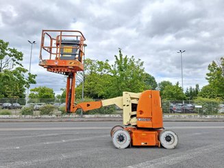 Plataforma articulada JLG E300AJP
