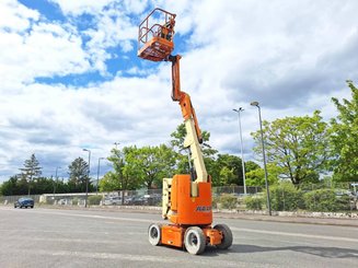 Plataforma articulada JLG E300AJP - 14