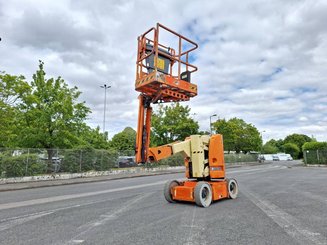 Plataforma articulada JLG E300AJP - 6