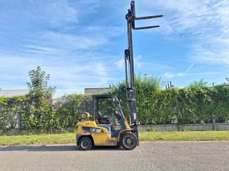 Carretilla contrapesada de 4 ruedas Caterpillar GP30NTD - 8