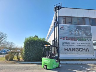 Carretilla contrapesada de 3 ruedas Hangcha XC3-20i (CPDS20-XCC2G-SI)