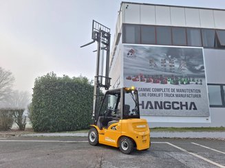 Carretilla contrapesada de 4 ruedas Hangcha XE25i (CPD25-XEY2-SI)