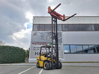 Carretilla contrapesada de 4 ruedas Yale GLP45SVX5