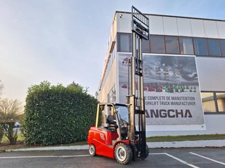 Carretilla contrapesada de 4 ruedas Hangcha AE35