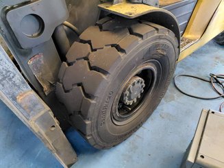Carretilla contrapesada de 4 ruedas Caterpillar DP50NT
