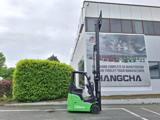 Carretilla contrapesada de 3 ruedas Hangcha  XC3-18i (CPDS18-XCY2G-SI) 