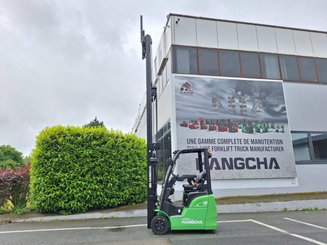 Carretilla contrapesada de 3 ruedas Hangcha  XC3-18i (CPDS18-XCY2G-SI) 