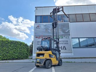 Carretilla contrapesada de 4 ruedas Caterpillar GP25NTD - 11