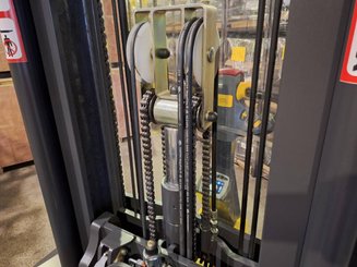 Apilador multidireccional Combilift WR4