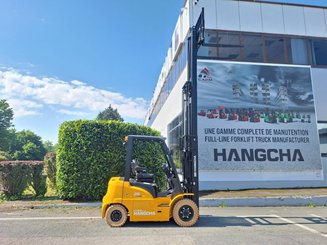 Carretilla contrapesada de 4 ruedas Hangcha XE25i