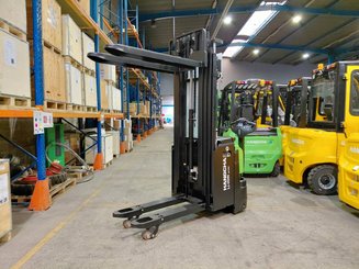 Apilador con conductor acompañante Hangcha CDD12-XT1-SiL