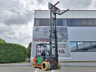 Carretilla contrapesada de 4 ruedas Toyota 8FBMT50