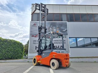 Carretilla contrapesada de 4 ruedas Toyota 8FBMT50