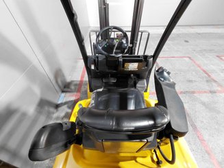 Carretilla contrapesada de 4 ruedas Yale gdp16vx