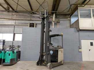 Carretilla retráctil Crown ESR 5260