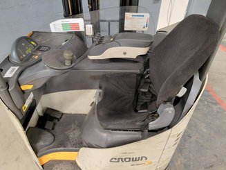 Carretilla retráctil Crown ESR 5260