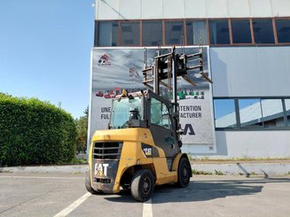 Carretilla contrapesada de 4 ruedas Caterpillar DP40N - 11