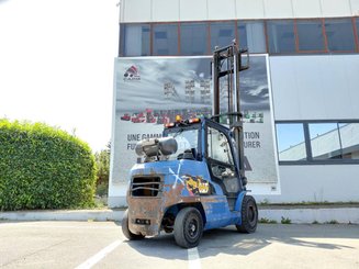 Carretilla contrapesada de 4 ruedas Caterpillar GP50NTD - 6