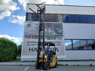Carretilla contrapesada de 4 ruedas Caterpillar GP18N