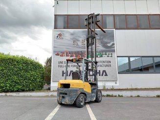 Carretilla contrapesada de 4 ruedas TCM FD30T3 - 11