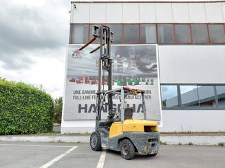 Carretilla contrapesada de 4 ruedas TCM FD30T3 - 10