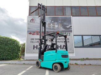 Carretilla contrapesada de 4 ruedas Hyster J2.50XM