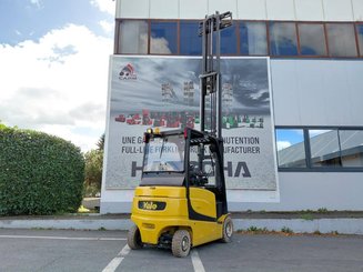 Carretilla contrapesada de 4 ruedas Yale ERP25VL