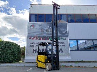 Carretilla contrapesada de 4 ruedas Yale ERP25VL