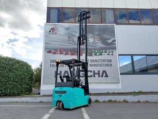 Carretilla contrapesada de 3 ruedas Hyster J160XNT