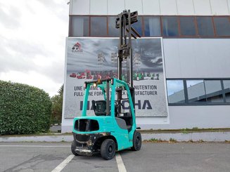 Carretilla contrapesada de 4 ruedas Yale GDP25VX