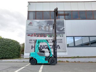 Carretilla contrapesada de 4 ruedas Yale GDP25VX