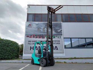 Carretilla contrapesada de 4 ruedas Yale GDP25VX