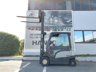 Carretilla contrapesada de 4 ruedas Yale ERP30VL
