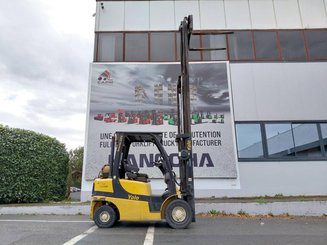 Carretilla contrapesada de 4 ruedas Yale GLP25VX
