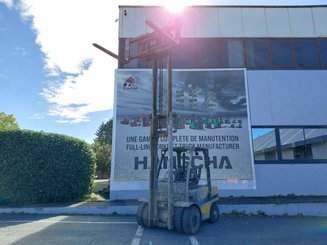 Carretilla contrapesada de 4 ruedas Yale GDP35VX