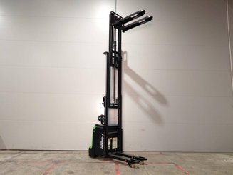 Apilador con conductor acompañante Hangcha CDD16-XT1-SIL